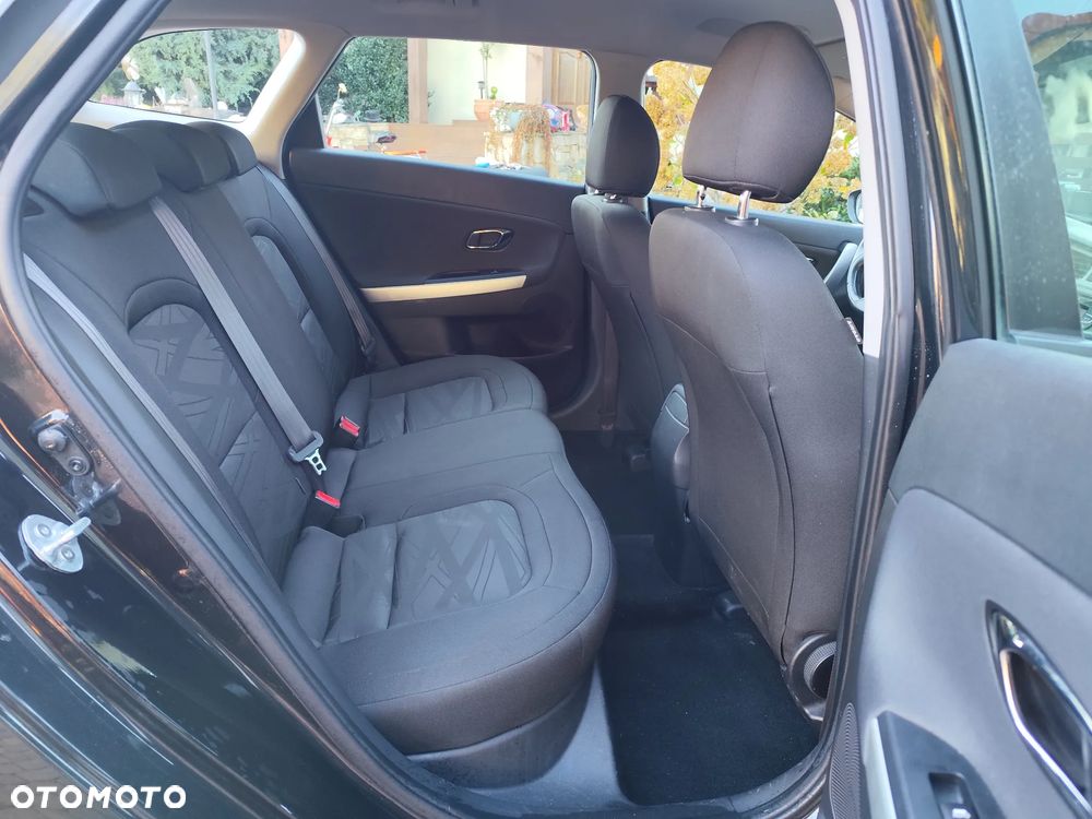 Kia Ceed Cee'd 1.6 GDI M - 8