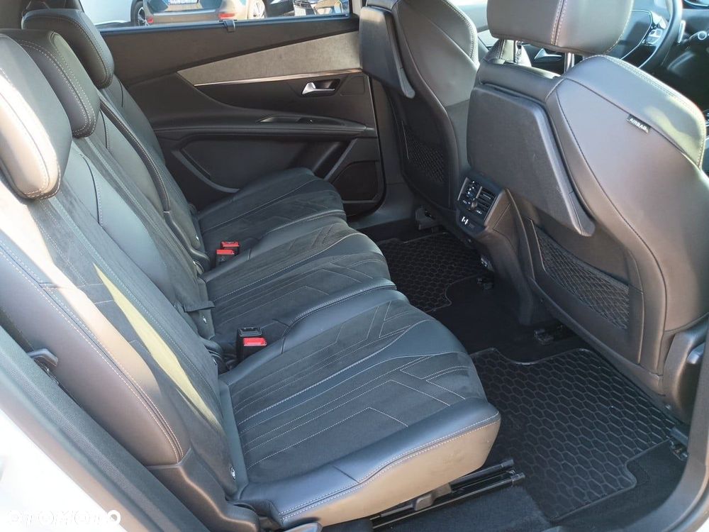Peugeot 5008 - 17