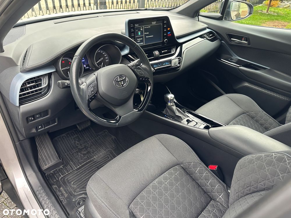 Toyota C-HR - 12