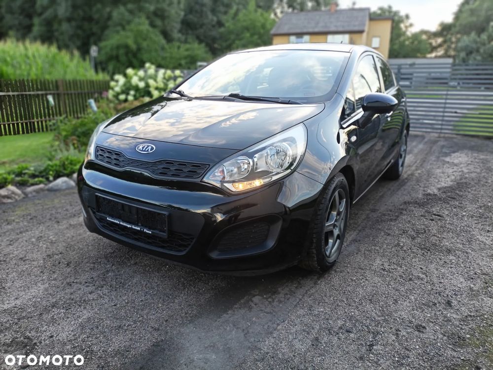 Kia Rio - 1