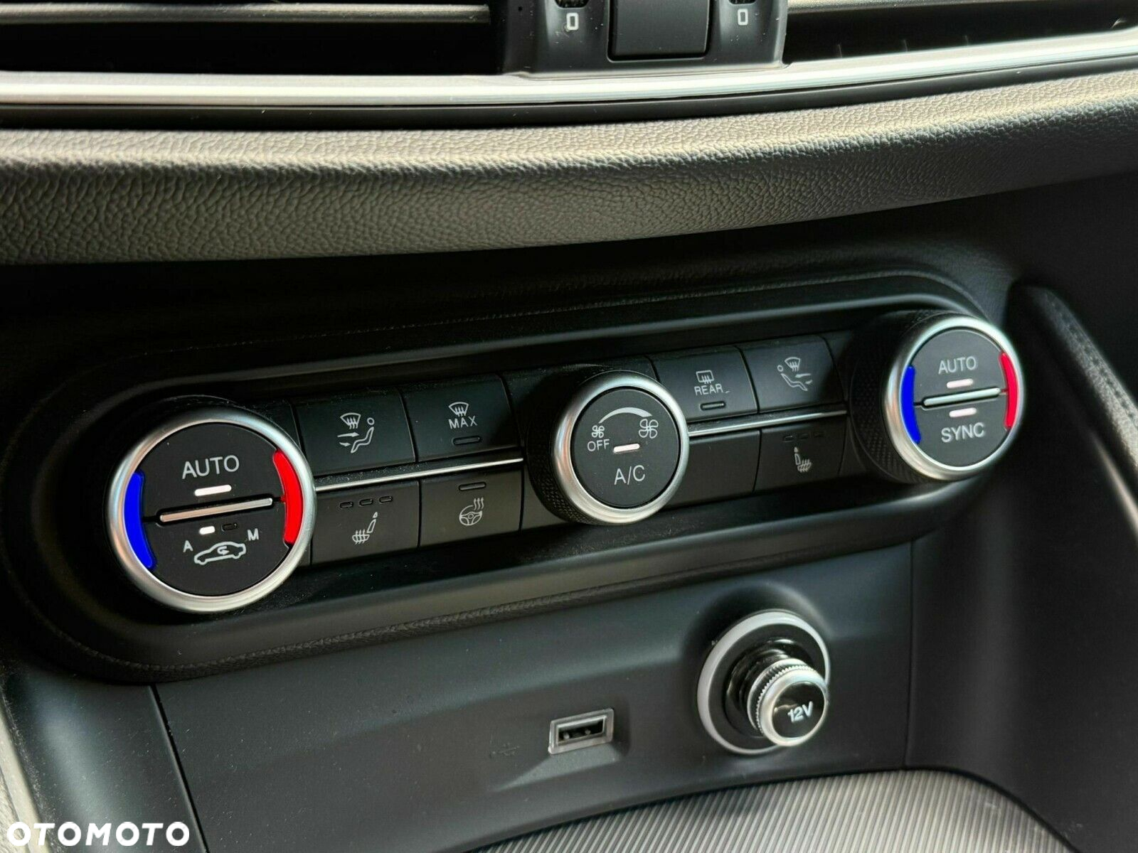 Alfa Romeo Stelvio - 23