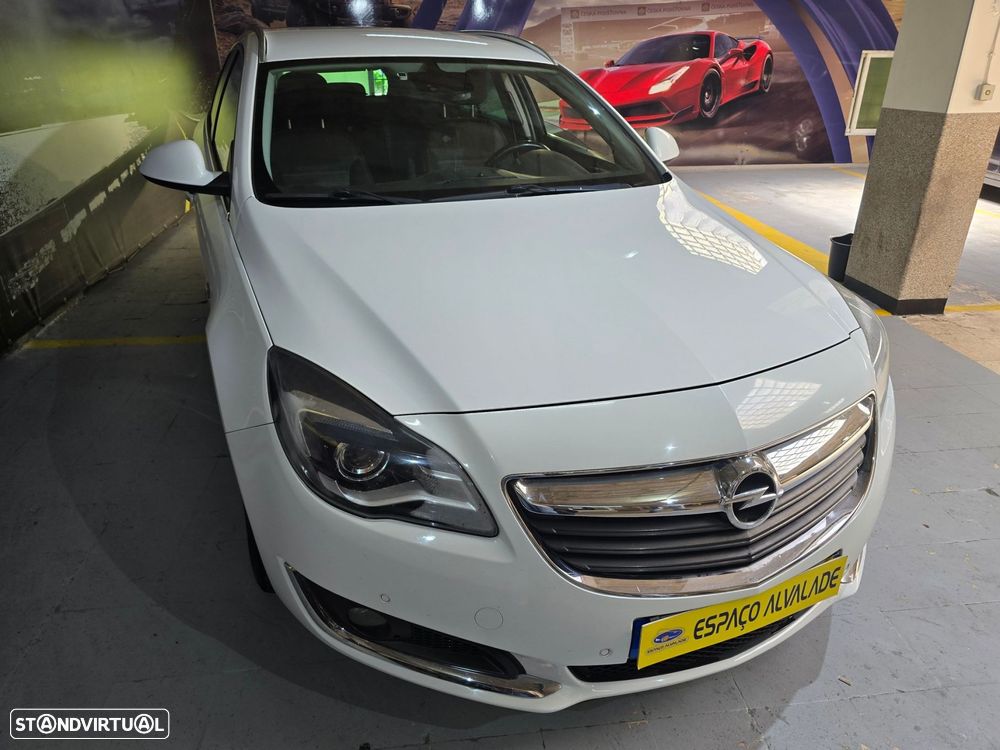 Opel Insignia Sports Tourer 1.6 CDTi Executive S/S - 1