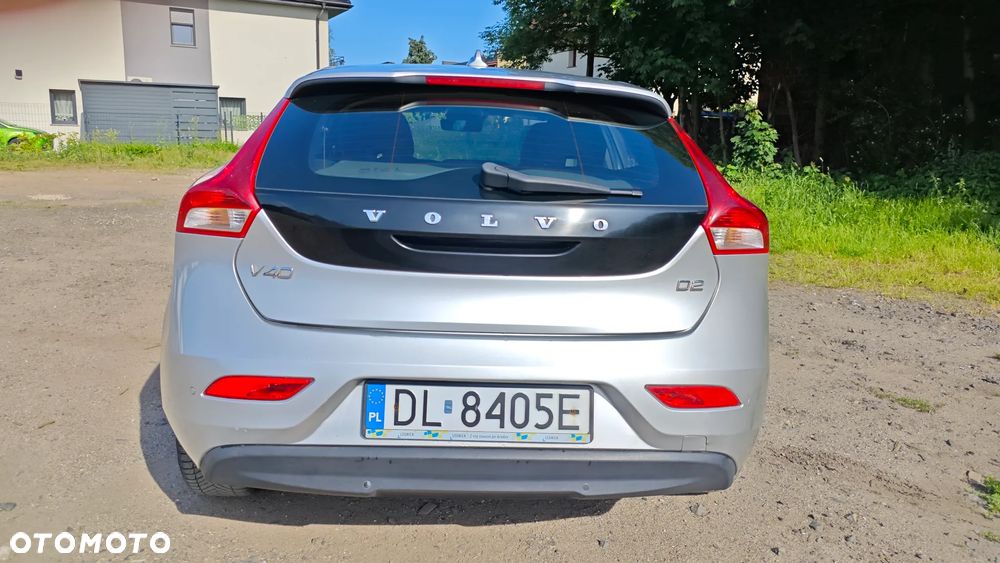 Volvo V40 D2 - 10