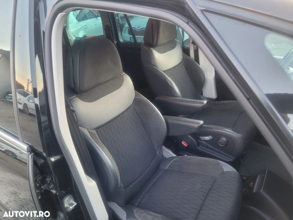 Citroën C4 Picasso 2.0 HDi FAP Aut. Exclusive - 16