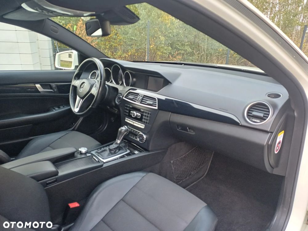 Mercedes-Benz Klasa C - 22