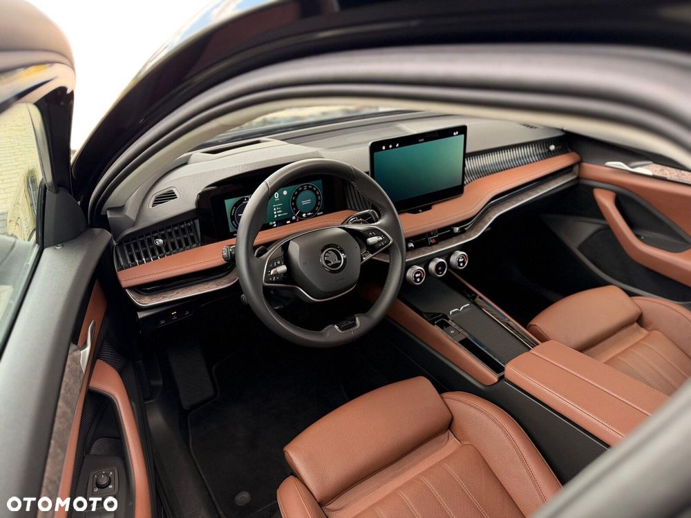 Skoda Superb 1.5 TSI Plug-in Hybrid L&K DSG - 11