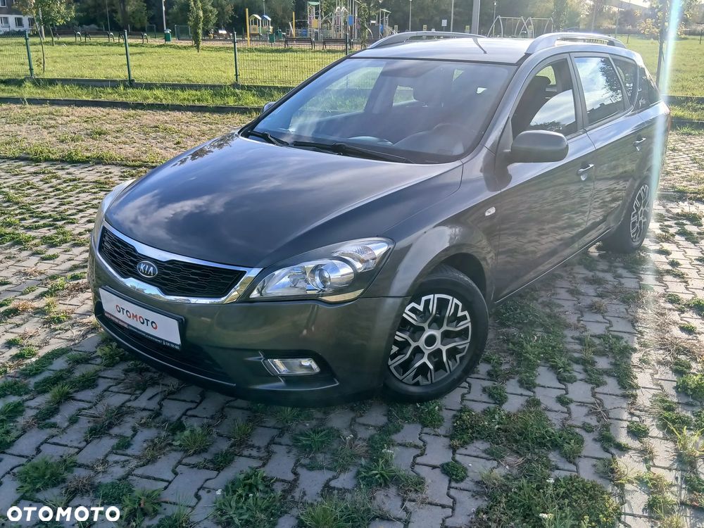 Kia Ceed 1.6 CVVT Vision - 1
