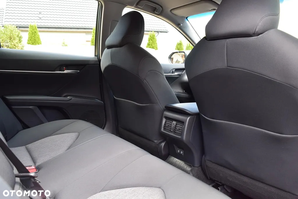 Toyota Camry 2.5 Hybrid Comfort CVT - 31