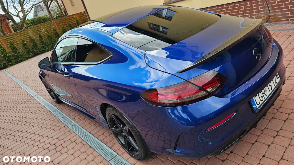 Mercedes-Benz Klasa C 200 7G-TRONIC - 31