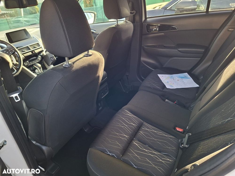 Mitsubishi Eclipse-Cross - 7