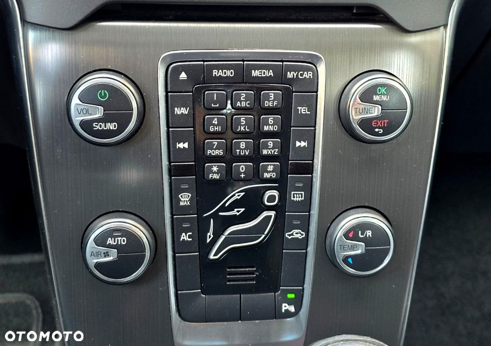 Volvo V40 D2 Momentum - 13