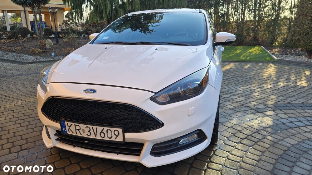 Ford Focus ST - 4
