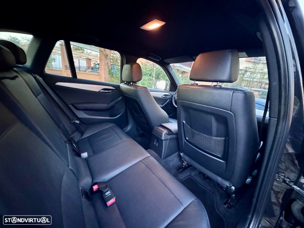 BMW X1 sDrive20d - 20