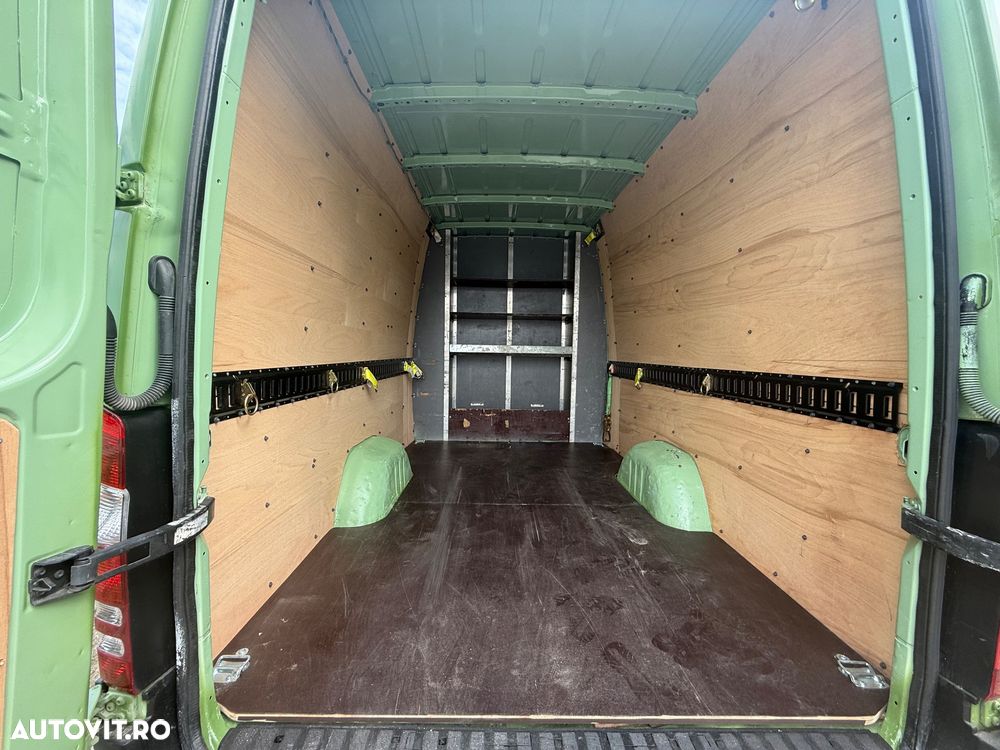 Mercedes-Benz Sprinter - 18