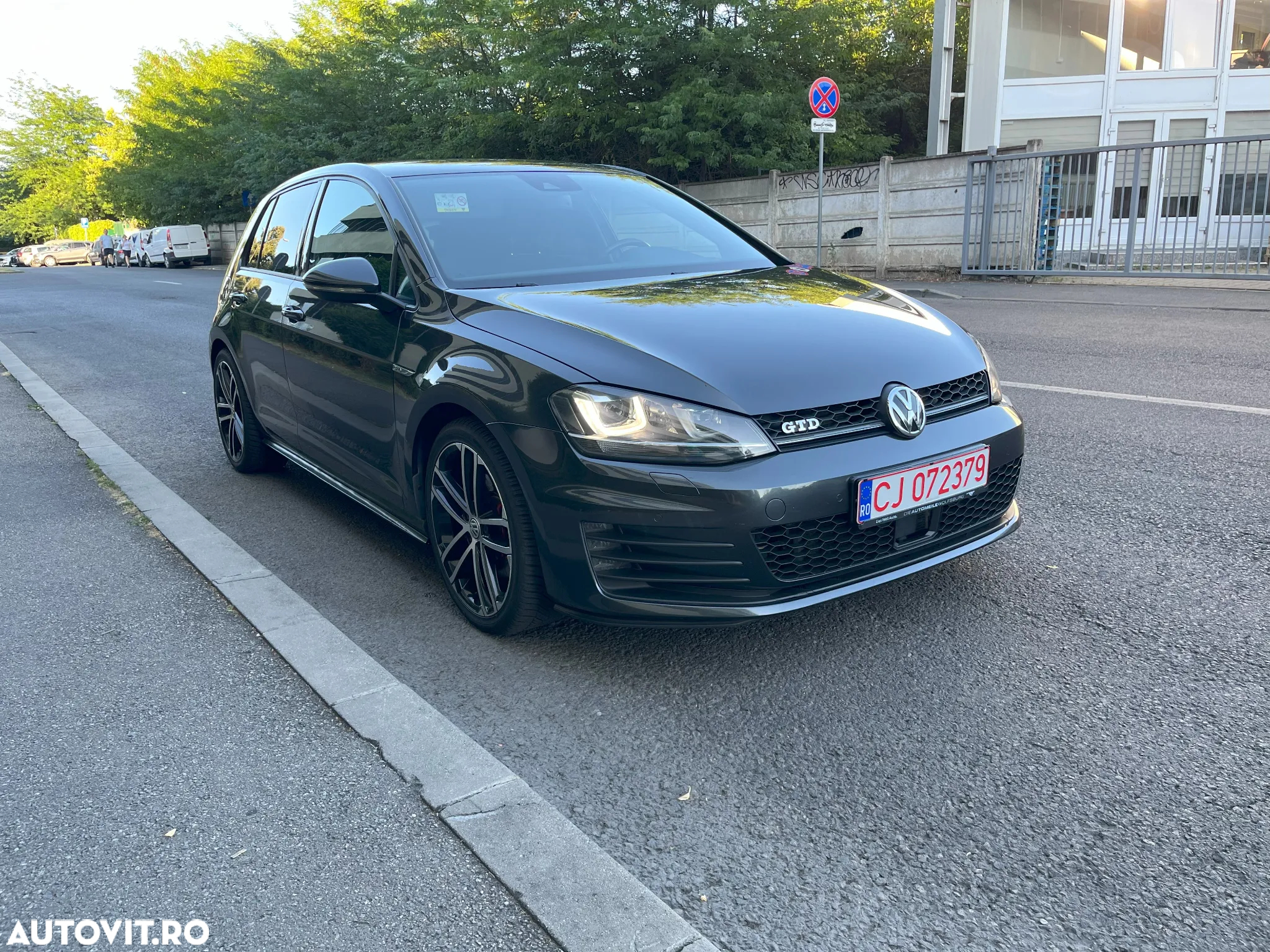Volkswagen Golf 2.0 TDI DSG GTD - 4