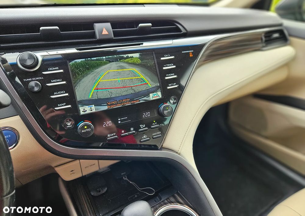 Toyota Camry 2.5 Hybrid Prestige CVT - 5