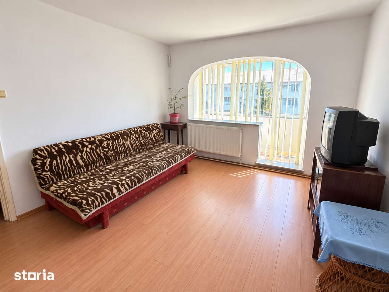 2 camere, 52 mp, Cornișa Bistritei — fotografia 1