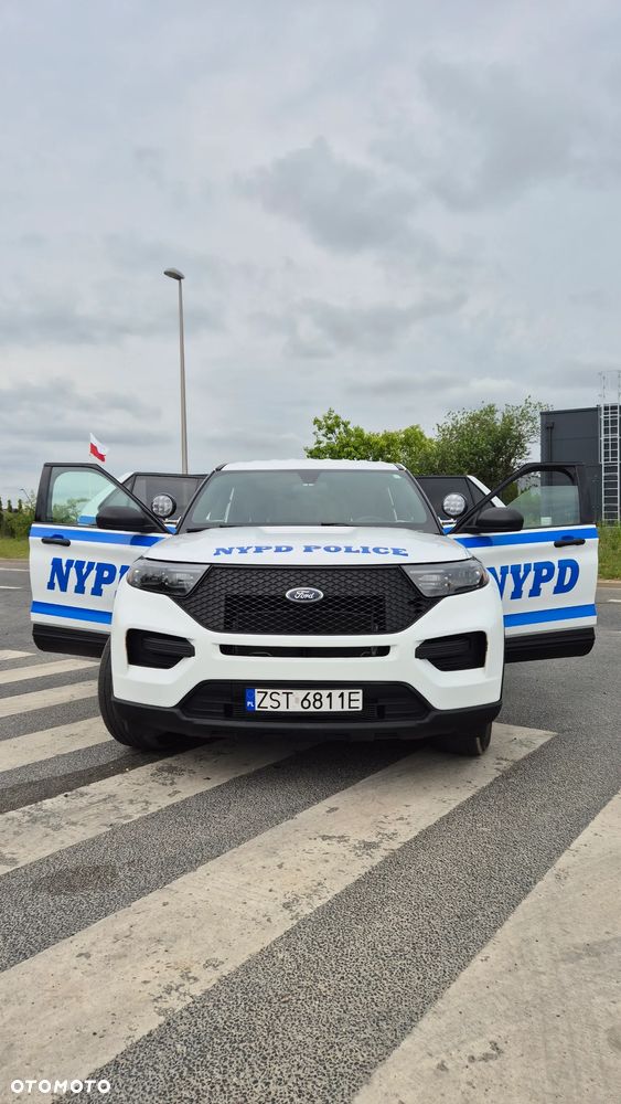 Ford Explorer - 1