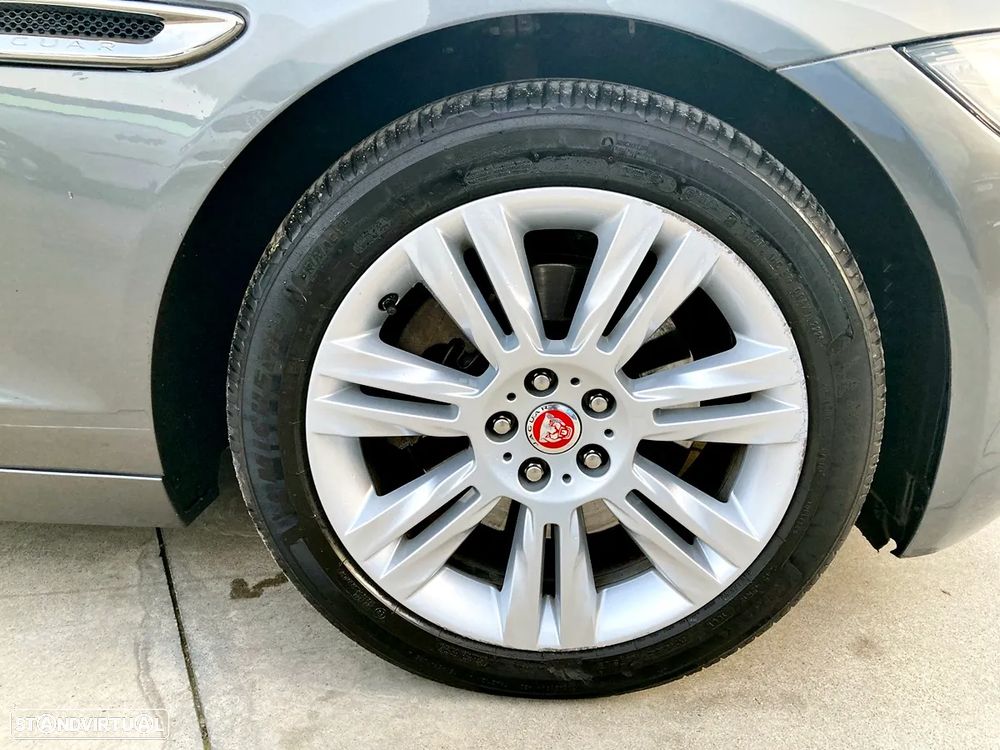 Jaguar XF Sportbrake 2.0 D Pure Aut. - 42