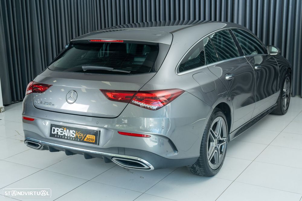 Mercedes-Benz CLA 250 e Shooting Brake AMG Line - 5