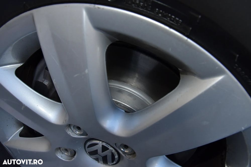 Volkswagen Touareg 3.0 V6 TDI BMT - 16