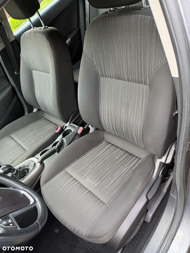 Opel Astra 1.6 Cosmo - 8