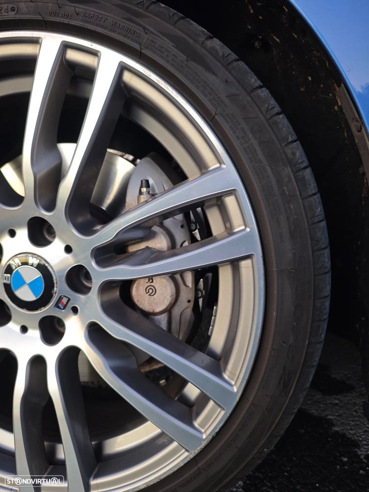 BMW 320 i Aut. M Sport - 16