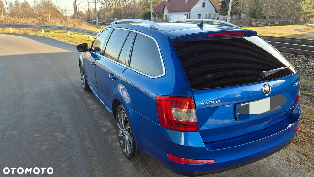 Skoda Octavia 2.0 TDI 4x4 L&K - 23