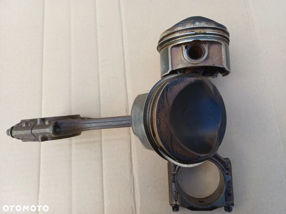 Tłok korbowód Audi A3 8P A4 B7 GOLF V PASSAT B6 2.0 TFSI BGB 82P41 06DA - 7