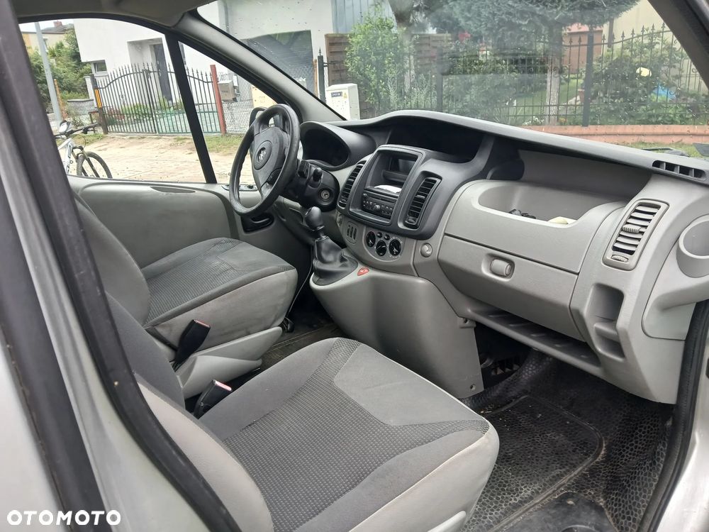 Opel VIVARO - 2