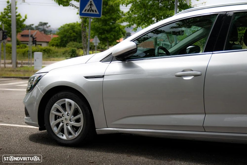 Renault Mégane Sport Tourer BLUE dCi 115 EDC BUSINESS EDITION - 25