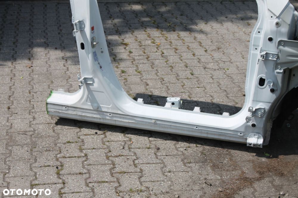 ćwiartka prawa przód próg słupek prawy suzuki sx4 s-cross ii 21- - 5