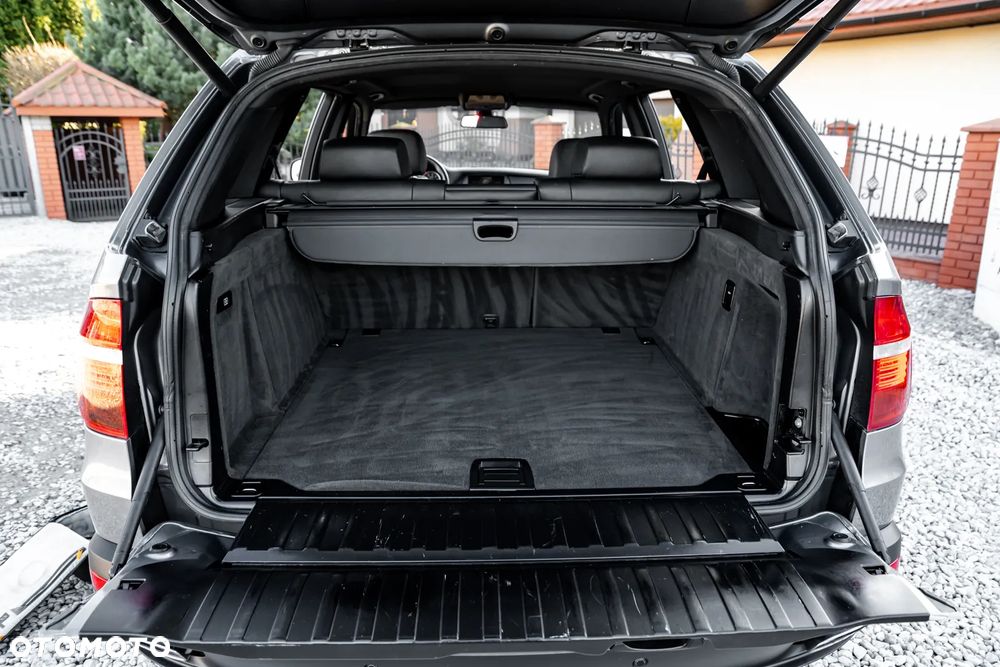 BMW X5 3.0si xDrive - 22