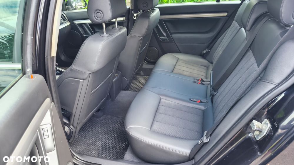 Opel Vectra 1.9 CDTI Cosmo - 16