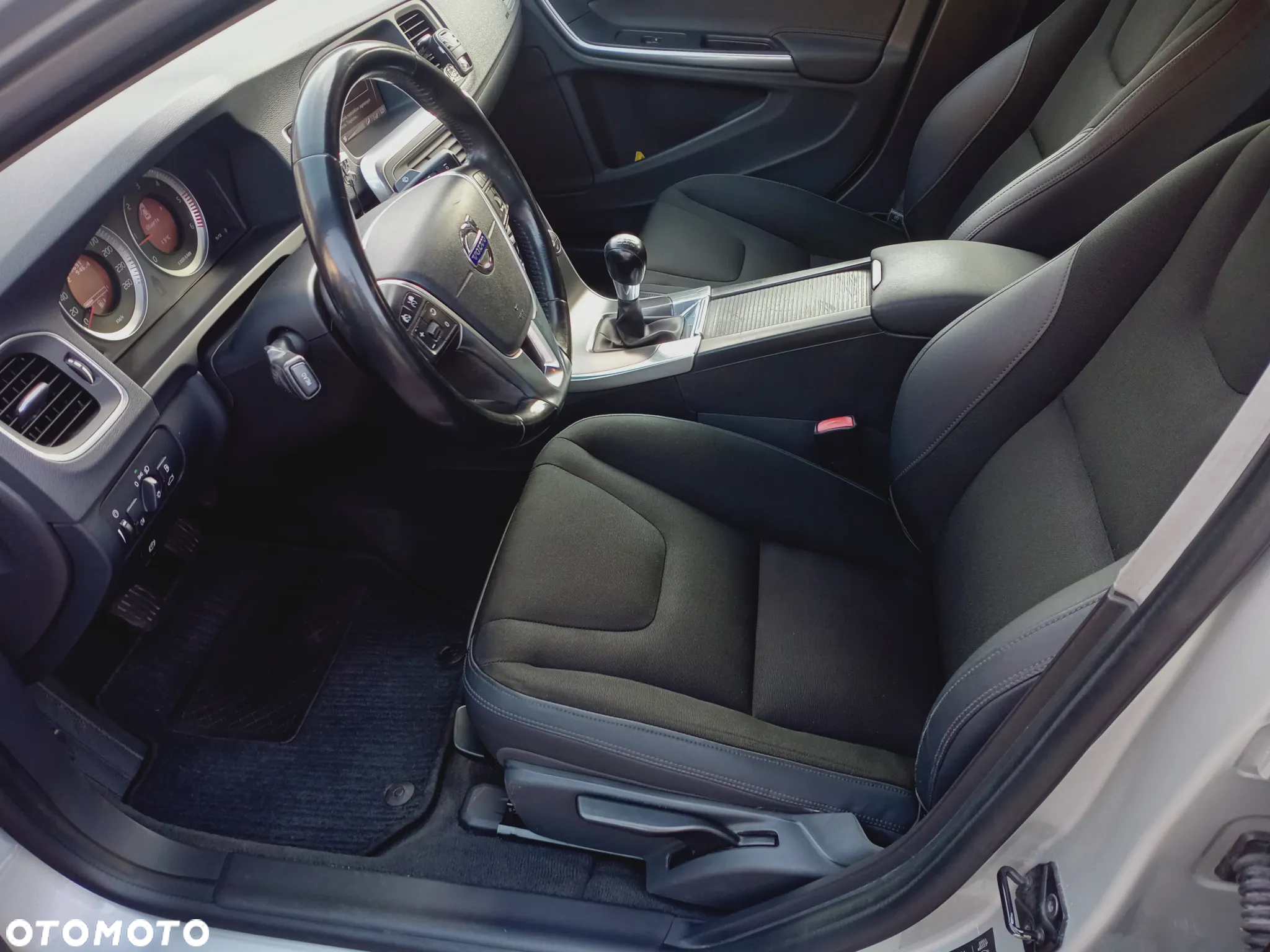 Volvo S60 D3 Momentum - 11