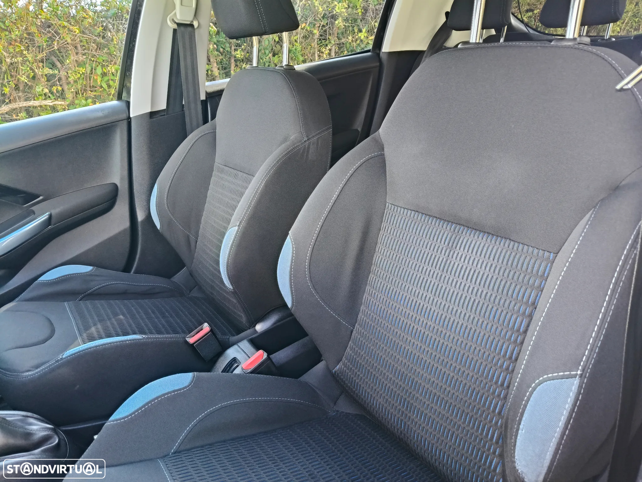 Peugeot 208 1.2 VTi Allure - 8