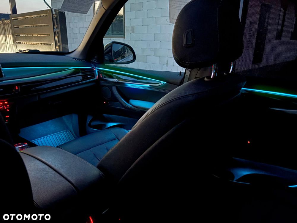 BMW X5 xDrive35i - 34