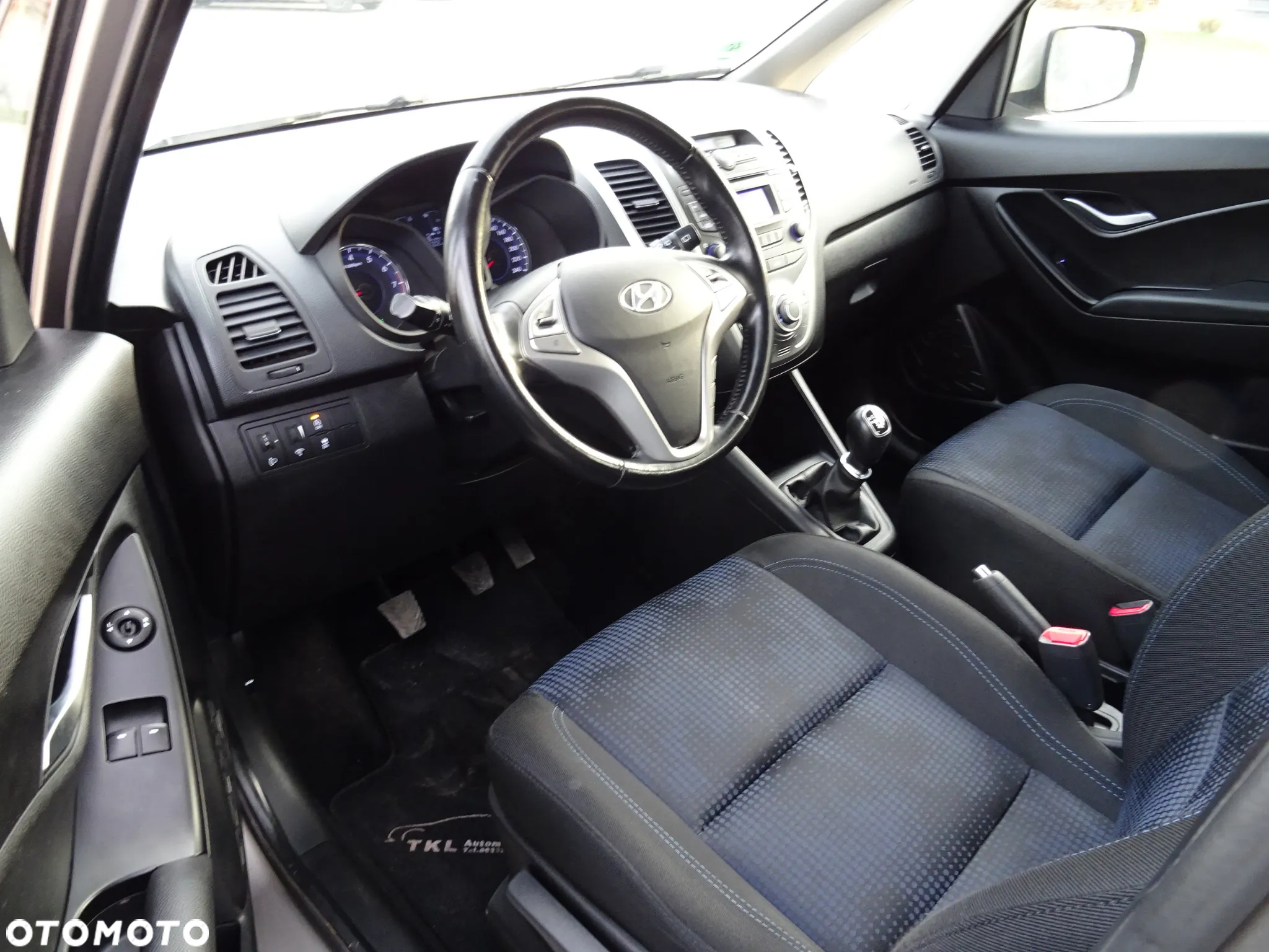 Hyundai ix20 1.4 blue Comfort - 7