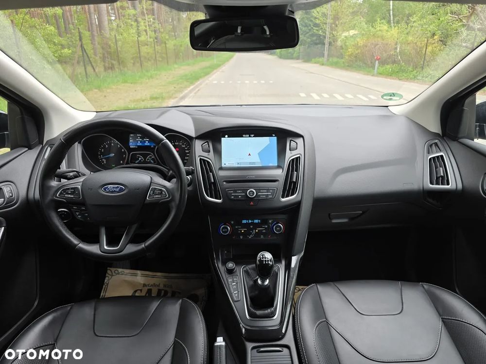 Ford Focus - 13
