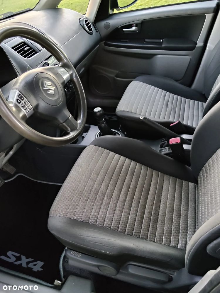 Suzuki SX4 1.6 Comfort 4WD - 5