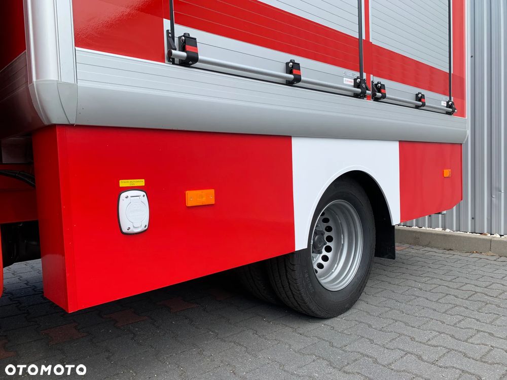 Mercedes-Benz Sprinter - 7