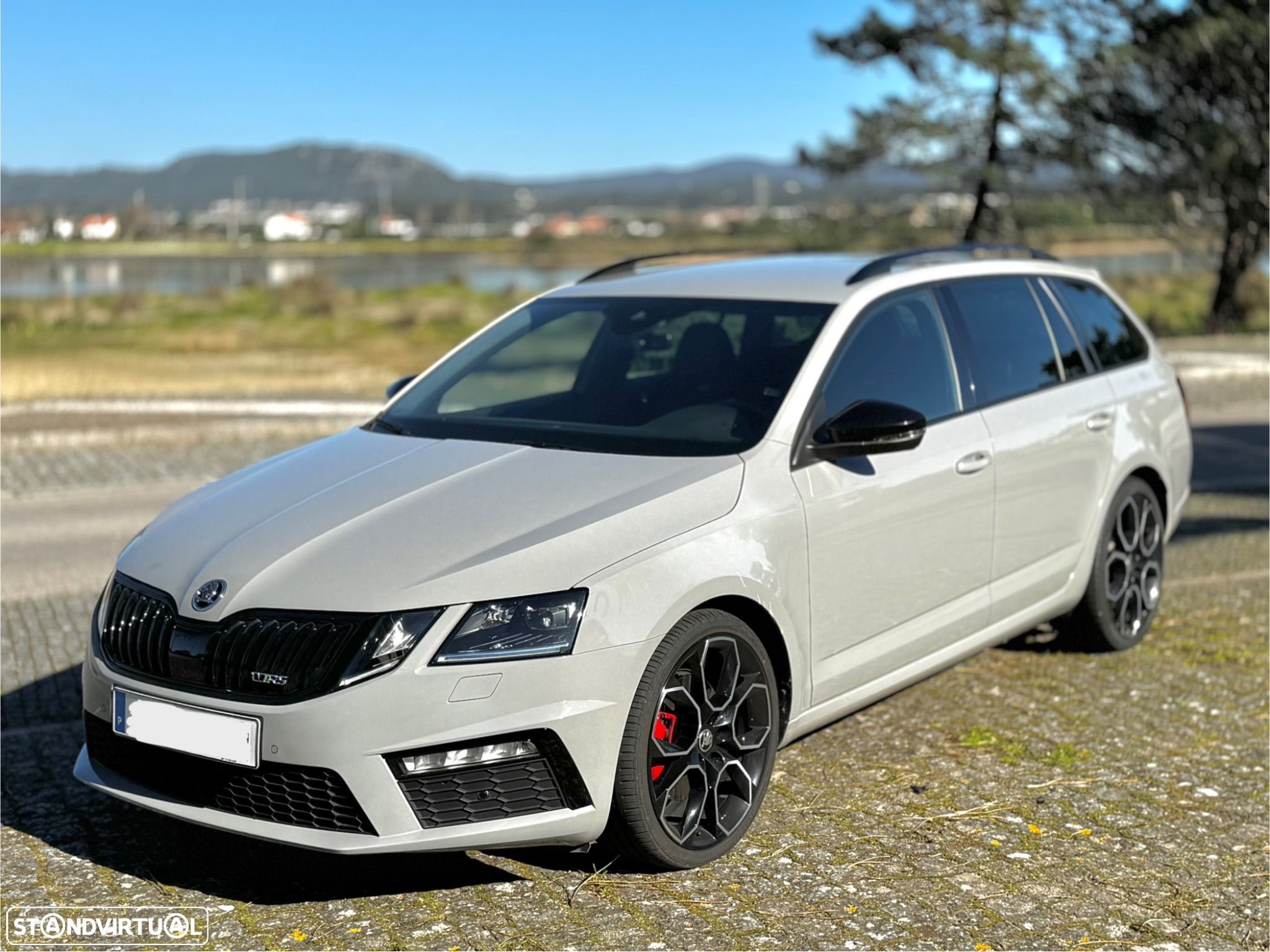 Skoda Octavia Break 2.0 TDI DSG 4x4 RS First Edition - 1
