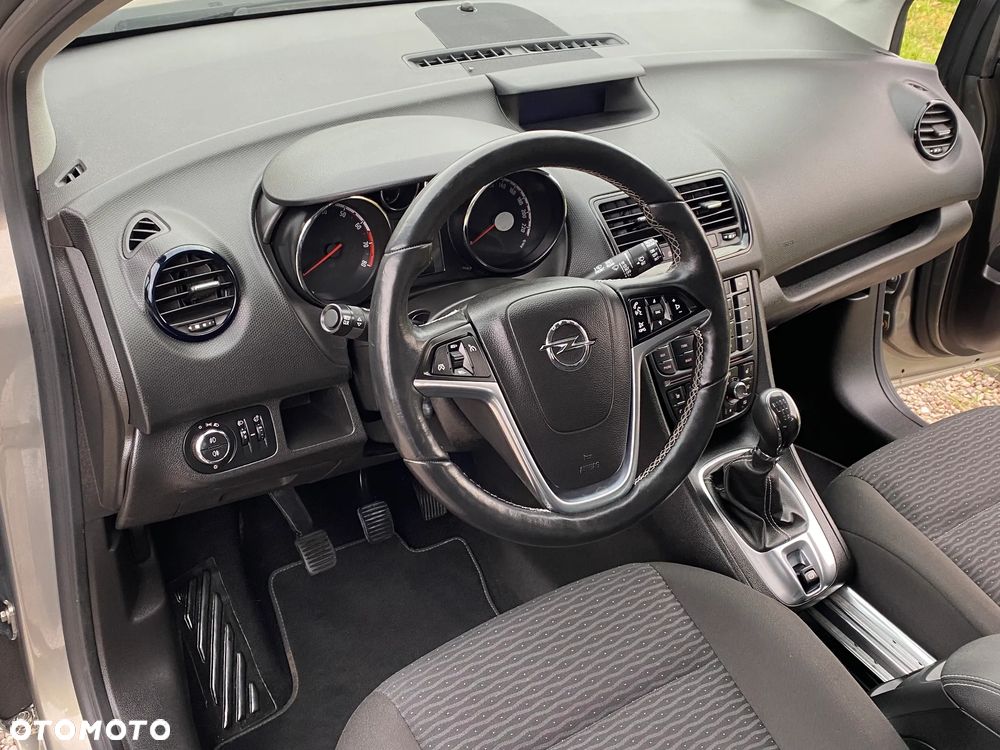 Opel Meriva - 25