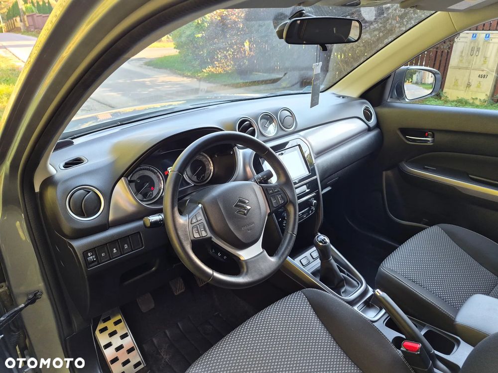 Suzuki Vitara 1.0 Boosterjet Premium 2WD - 13