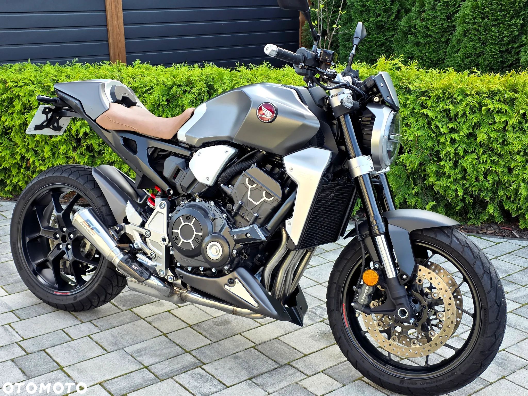 Honda CB - 1