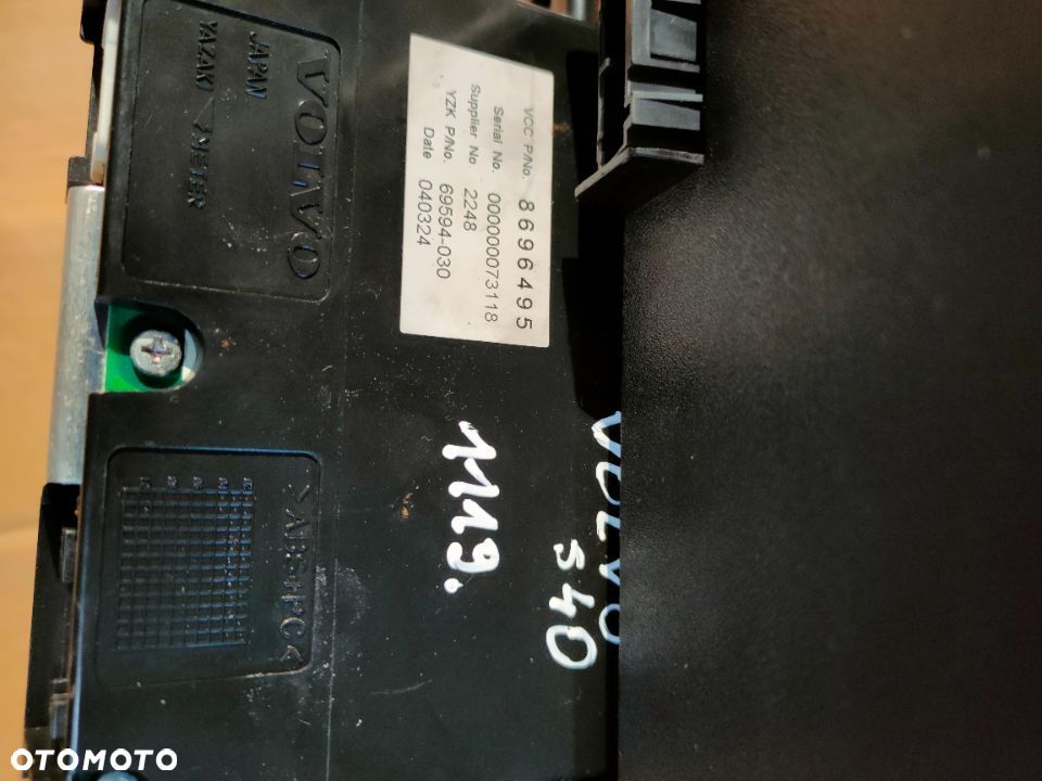 Radio i przełączniki nawiewu,wyświetlacz Volvo s 40 - 6