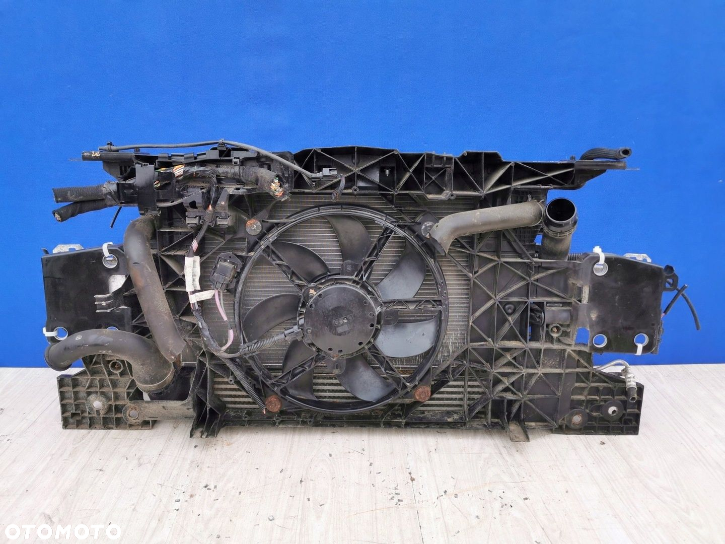 Renault Megane III 3 GT 08/13 pas wzmocnienie przód belka chłodnice 1.4 B - 2