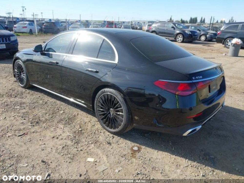 Mercedes-Benz Klasa E - 11