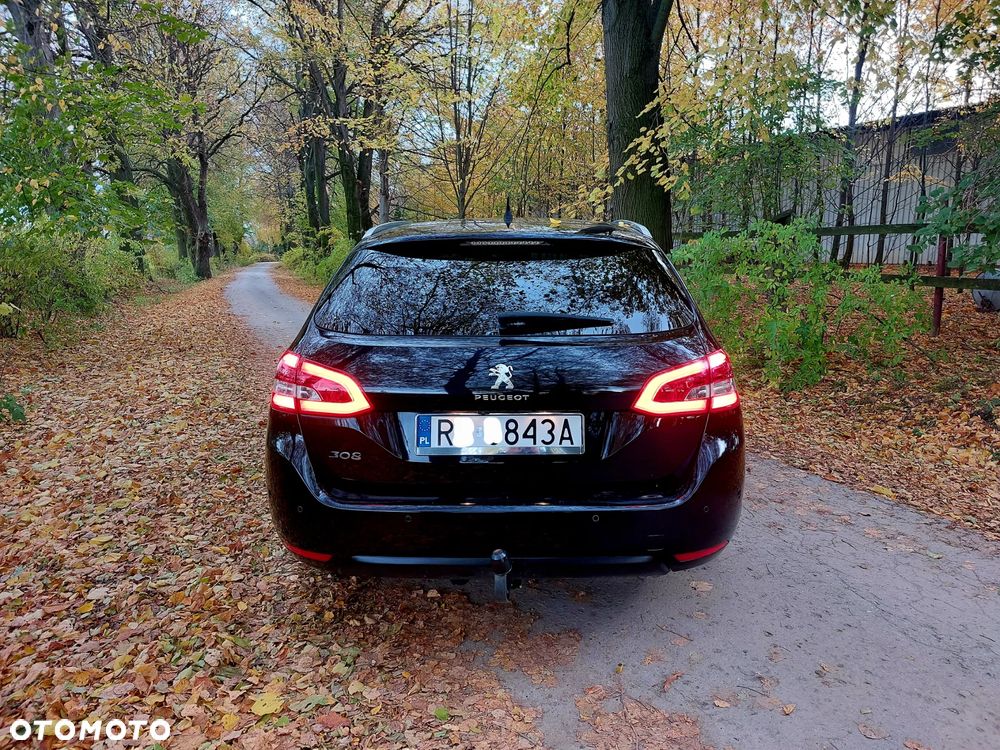 Peugeot 308 1.2 PureTech Allure S&S - 2