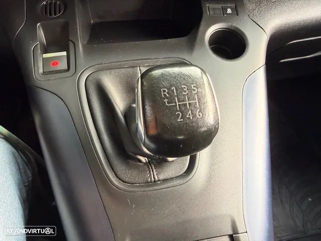 Peugeot Rifter 1.5 BlueHDi Longa Allure Pack 7L - 19